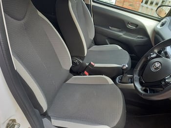 Used Toyota AYGO 2021 for sale - 79625638: Photo