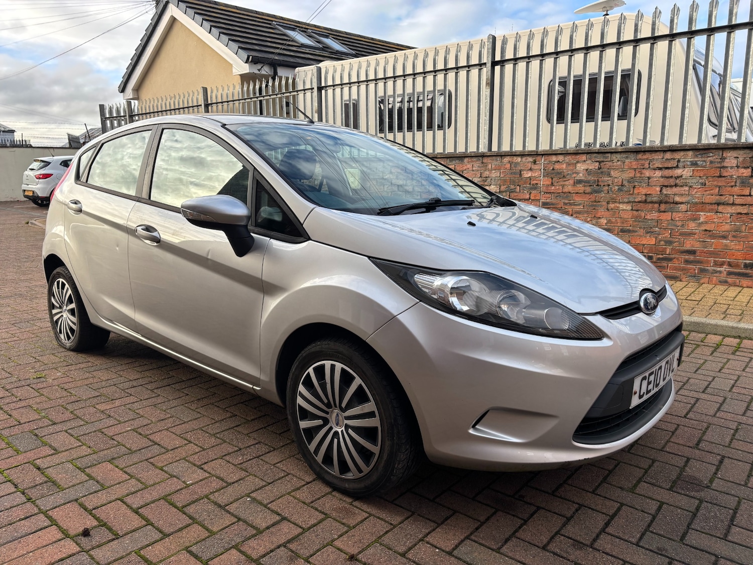 Used Ford Fiesta 2010 for sale - 76598787: Photo 6