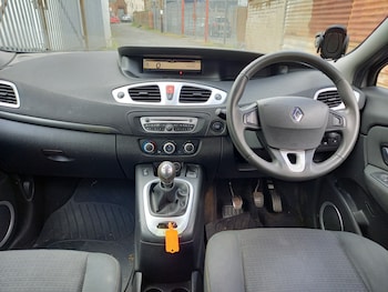 Used Renault Grand Scenic 2009 for sale - 78531259: Photo