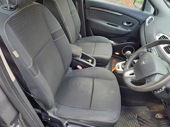 Used Renault Grand Scenic 2009 for sale - 78531259: Photo