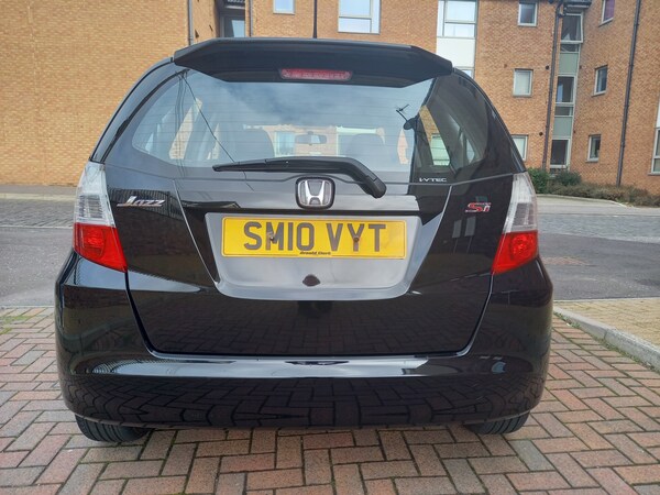 Used Honda Jazz 2010 for sale - 76231820: Photo 11