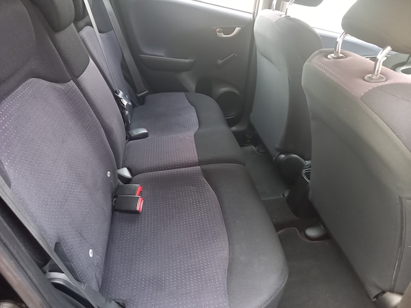 Used Honda Jazz 2010 for sale - 76231820: Photo 5