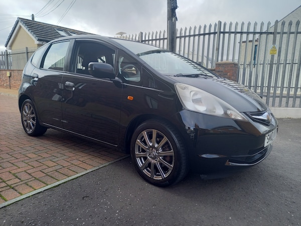 Used Honda Jazz 2010 for sale - 76231820: Photo 8