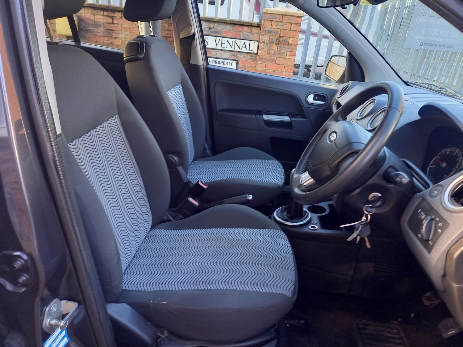 Used Ford Fusion 2010 for sale - 77195117: Photo 4