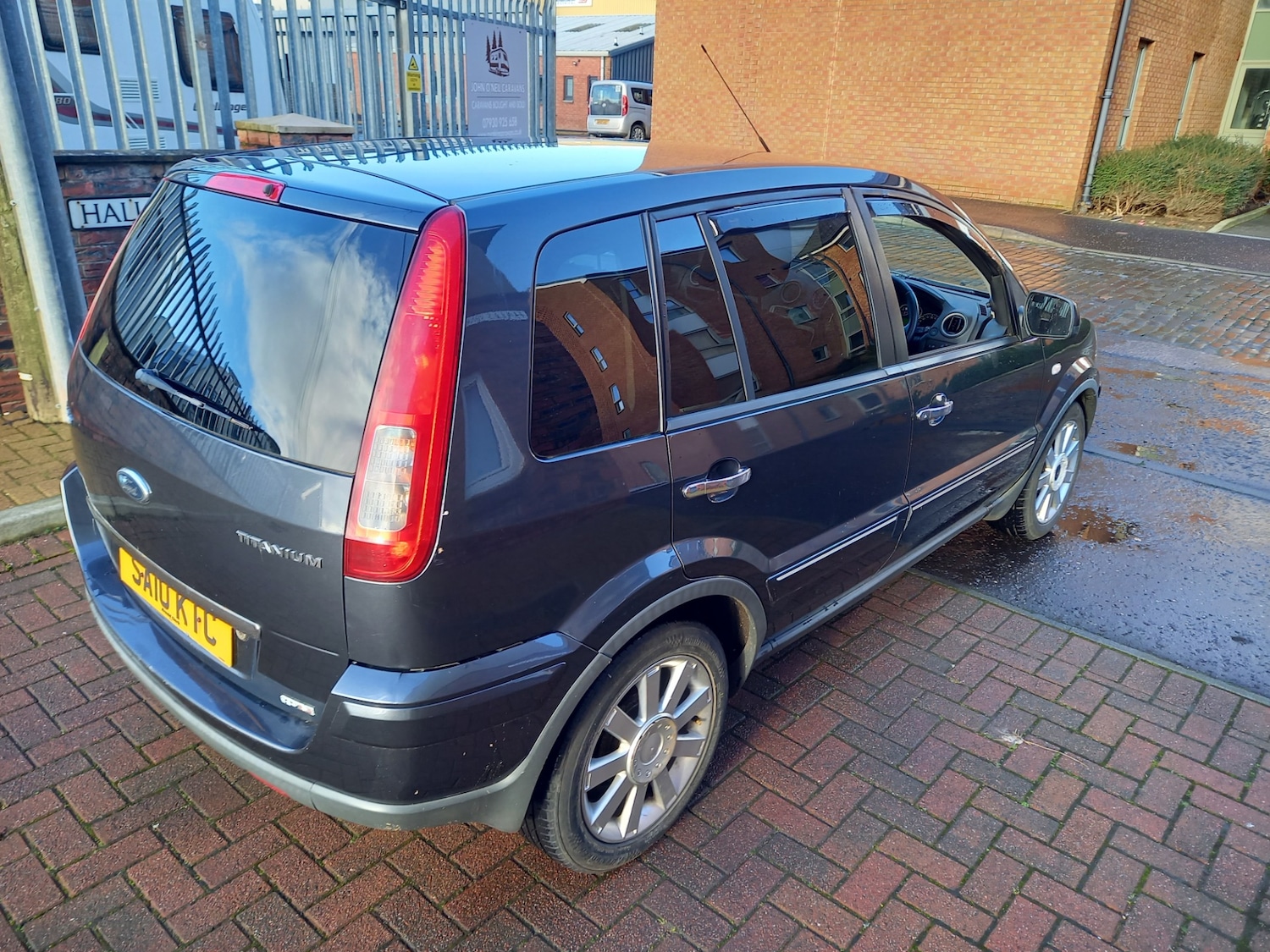 Used Ford Fusion 2010 for sale - 77195117: Photo 7