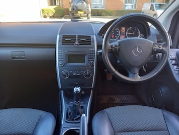 Used Mercedes-Benz A-Class 2011 for sale - 78105896: Photo