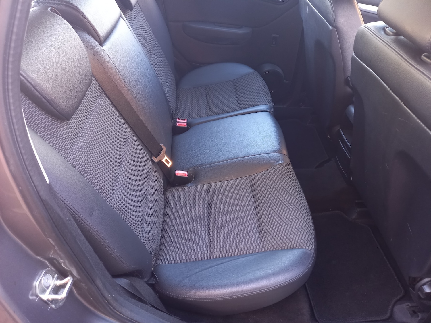 Used Mercedes-Benz A-Class 2011 for sale - 78105896: Photo 5