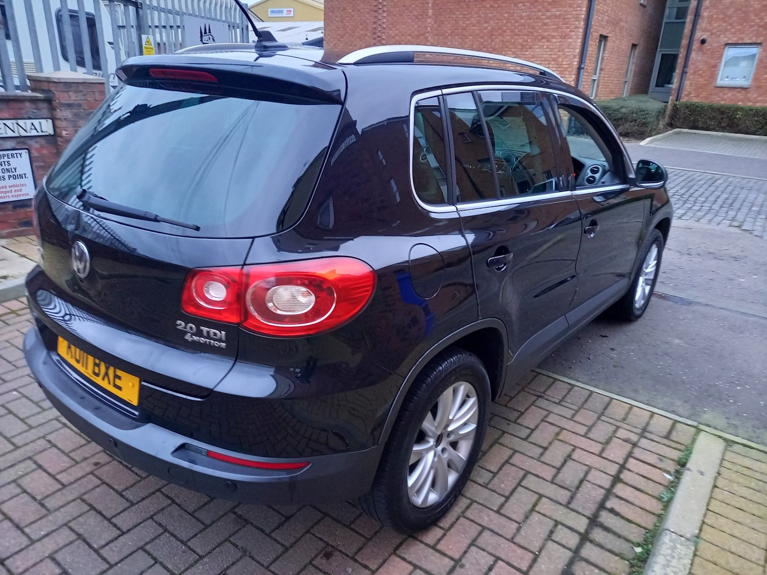 Used Volkswagen Tiguan 2011 for sale - 77461047: Photo 8