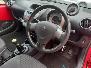 Used Peugeot 107 2012 for sale - 77650108: Photo