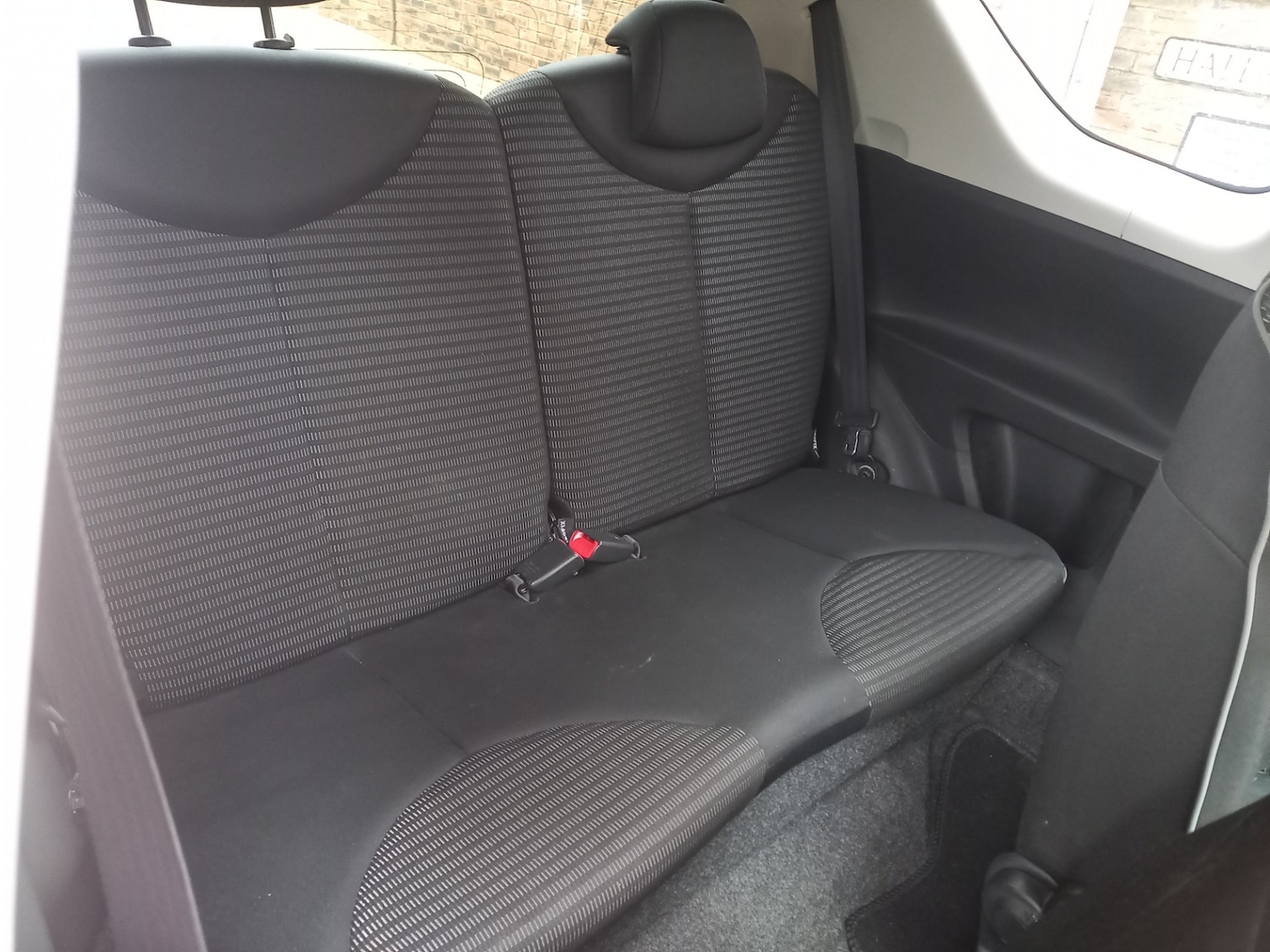 Used Peugeot 107 2012 for sale - 77650108: Photo 5