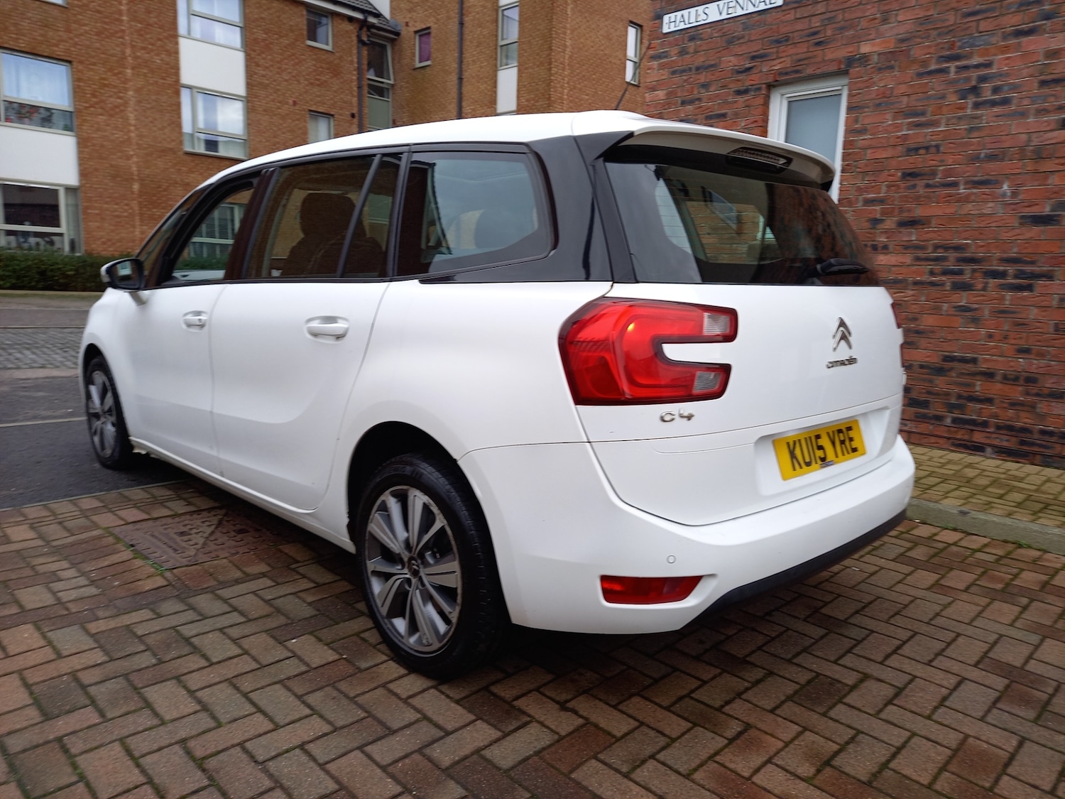 Used Citroen C4 Grand Picasso 2015 for sale - 76979404: Photo 2