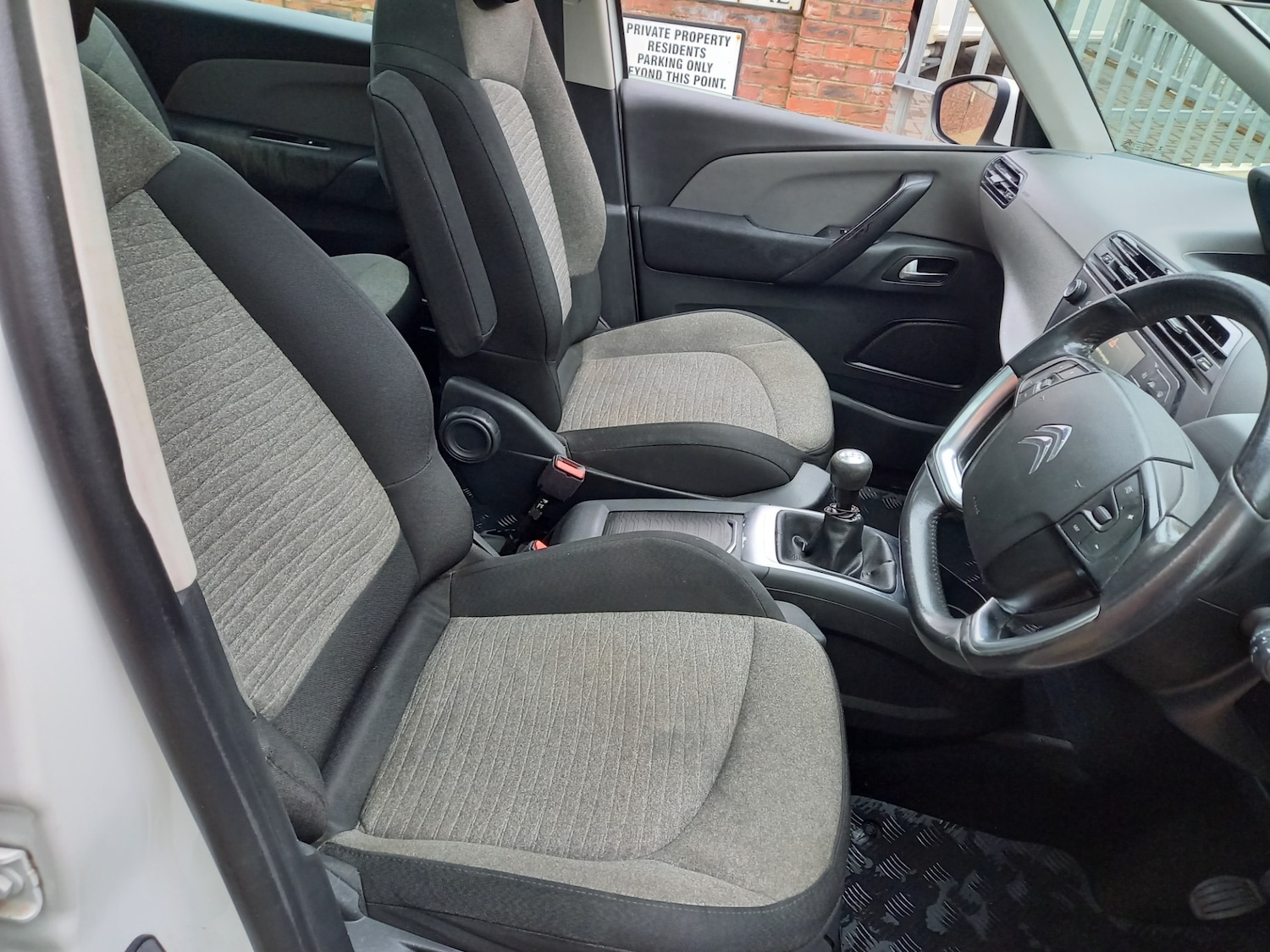 Used Citroen C4 Grand Picasso 2015 for sale - 76979404: Photo 4