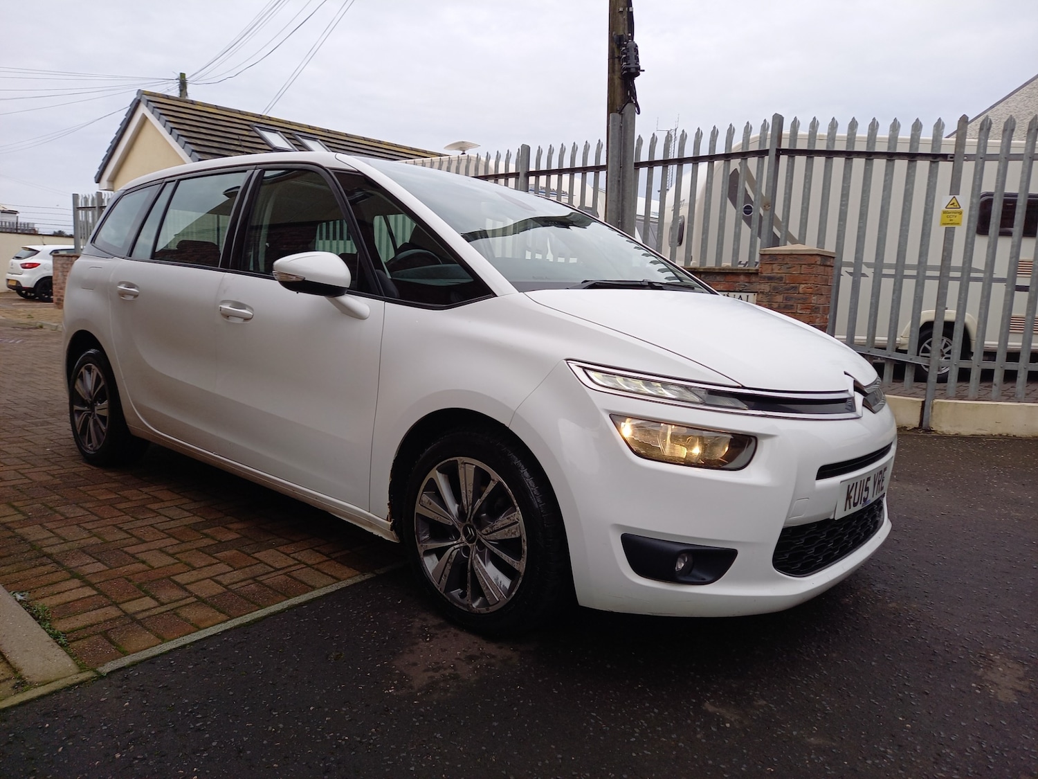 Used Citroen C4 Grand Picasso 2015 for sale - 76979404: Photo 9