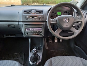 Used Skoda Fabia 2013 for sale - 76931142: Photo