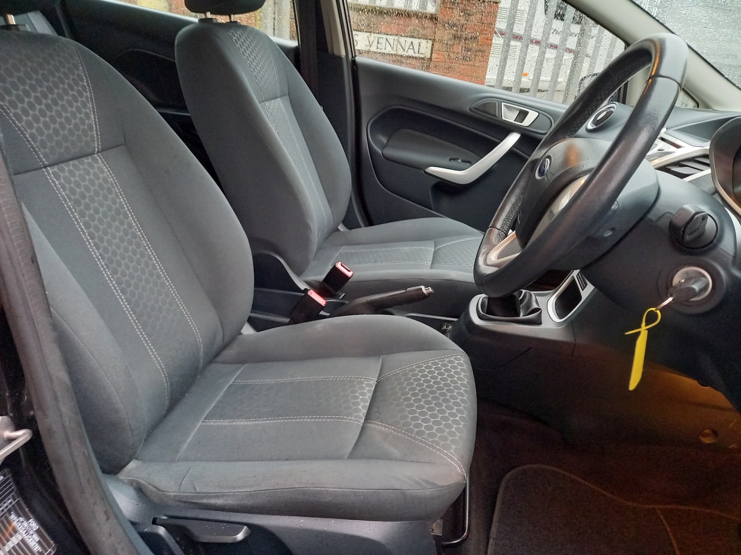 Used Ford Fiesta 2012 for sale - 77196705: Photo 4