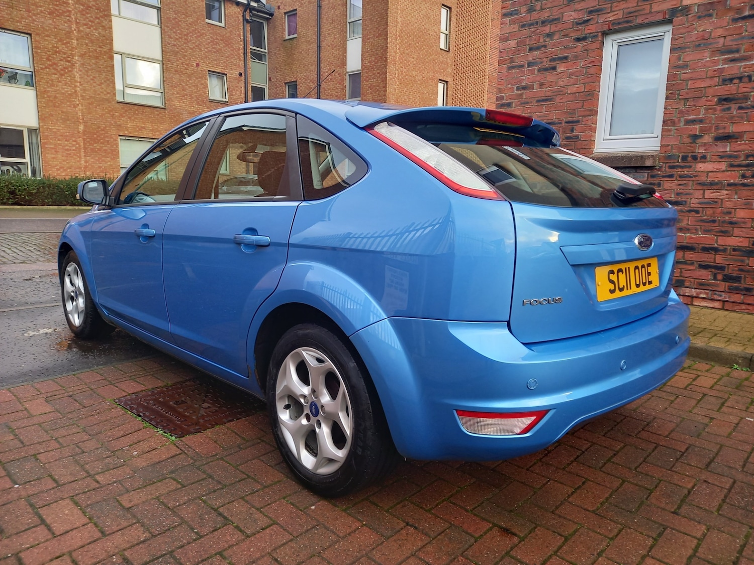 Used Ford Focus 2011 for sale - 77023734: Photo 2