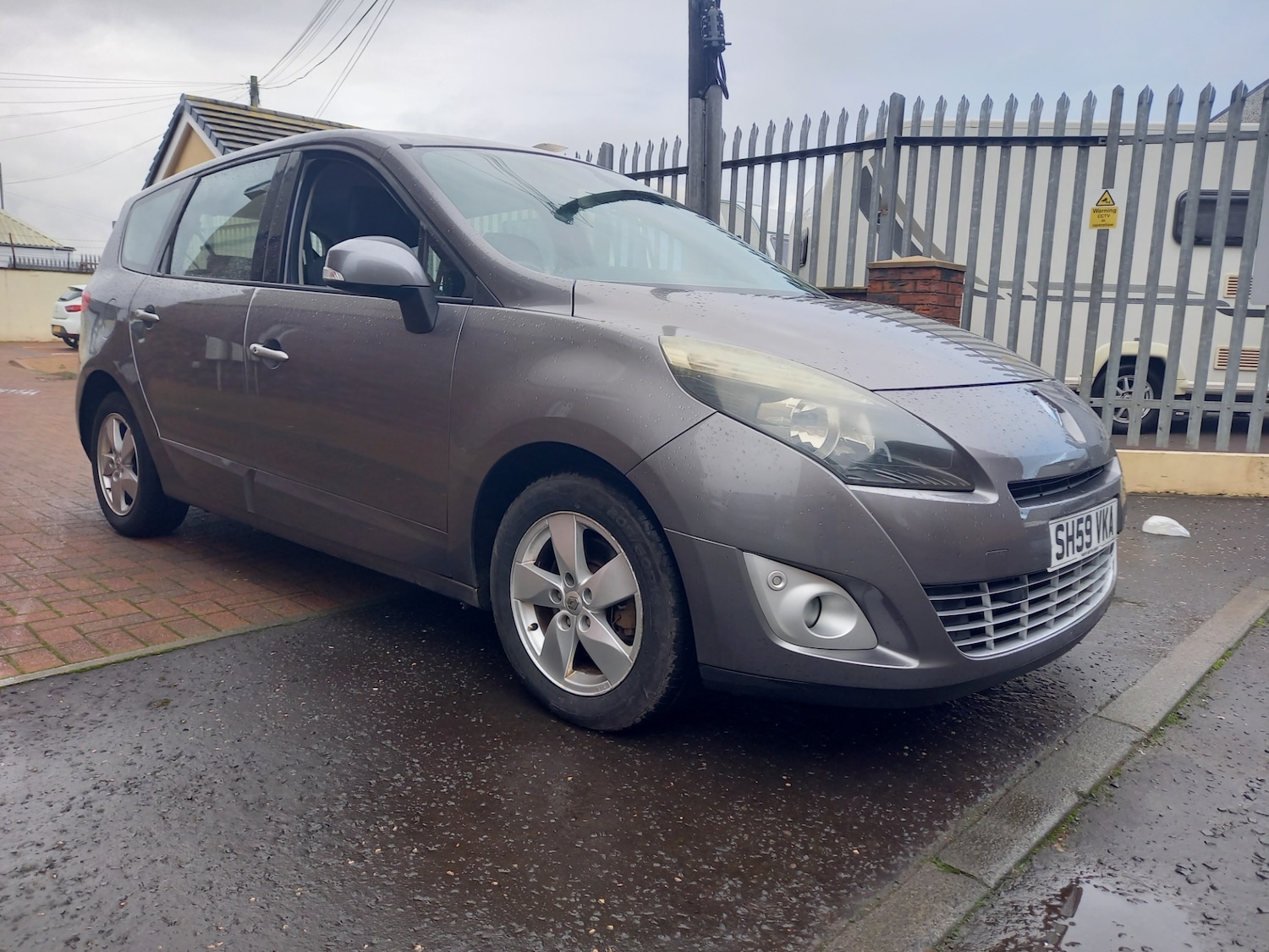 Used Renault Grand Scenic 2009 for sale - 77135757: Photo 7