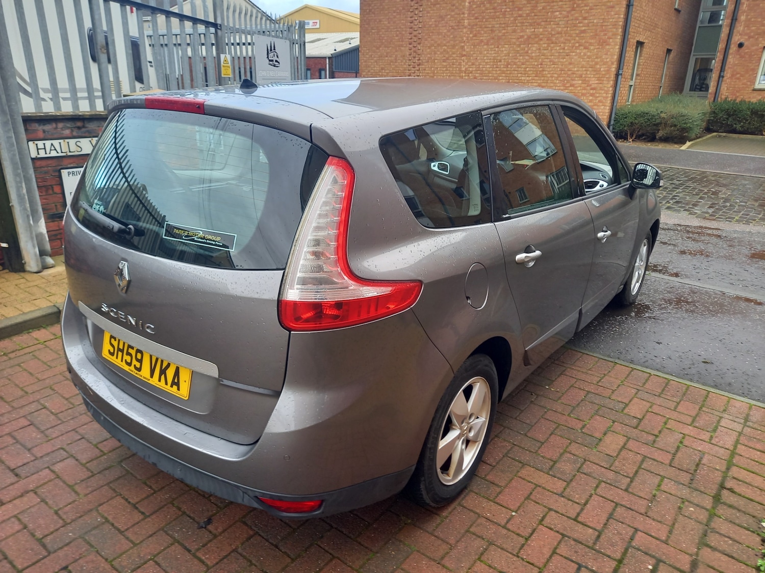 Used Renault Grand Scenic 2009 for sale - 77135757: Photo 8