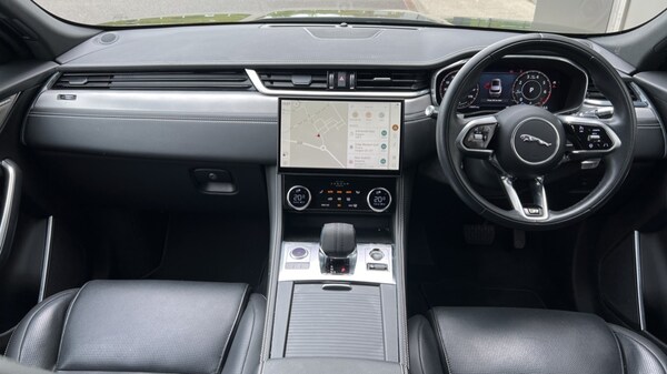 Used Jaguar F-Pace 2021 for sale - 75671933: Photo 12