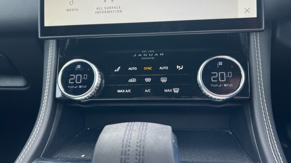 Used Jaguar F-Pace 2021 for sale - 75671933: Photo 41