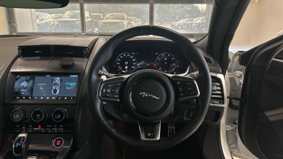 Used Jaguar F-Type 2020 for sale - 76717227: Photo 15
