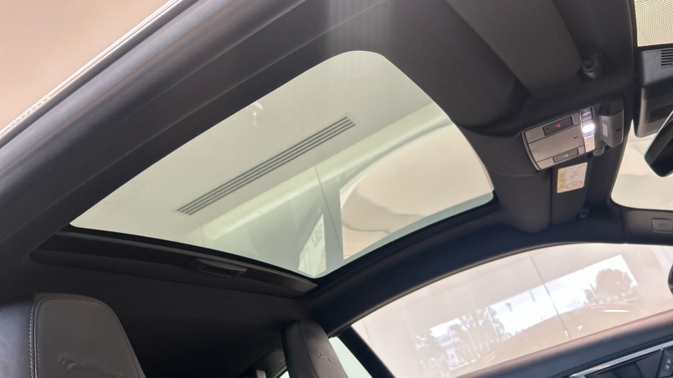 Used Jaguar F-Type 2020 for sale - 76717227: Photo 23