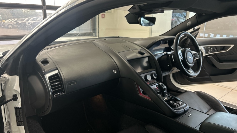 Used Jaguar F-Type 2020 for sale - 76717227: Photo 33