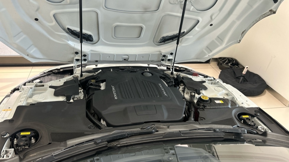 Used Jaguar F-Type 2020 for sale - 76717227: Photo 34