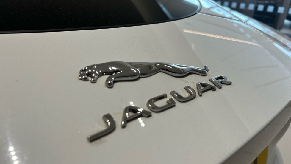 Used Jaguar F-Type 2020 for sale - 76717227: Photo 61