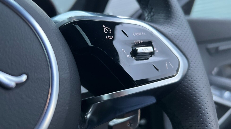 Used Jaguar E-Pace 2023 for sale - 76960170: Photo 23