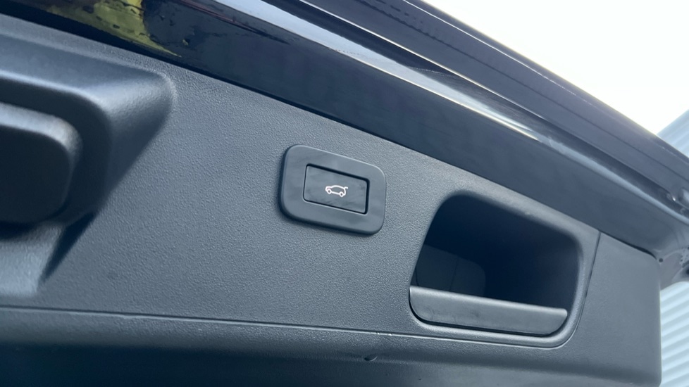 Used Jaguar E-Pace 2023 for sale - 76960170: Photo 47