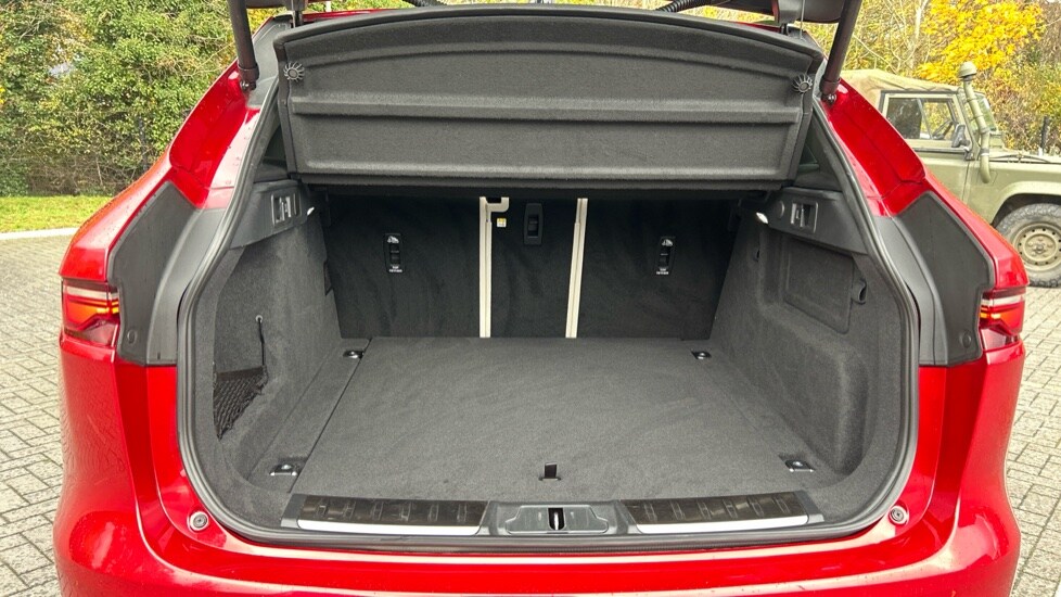 Used Jaguar F-Pace 2023 for sale - 76361833: Photo 10