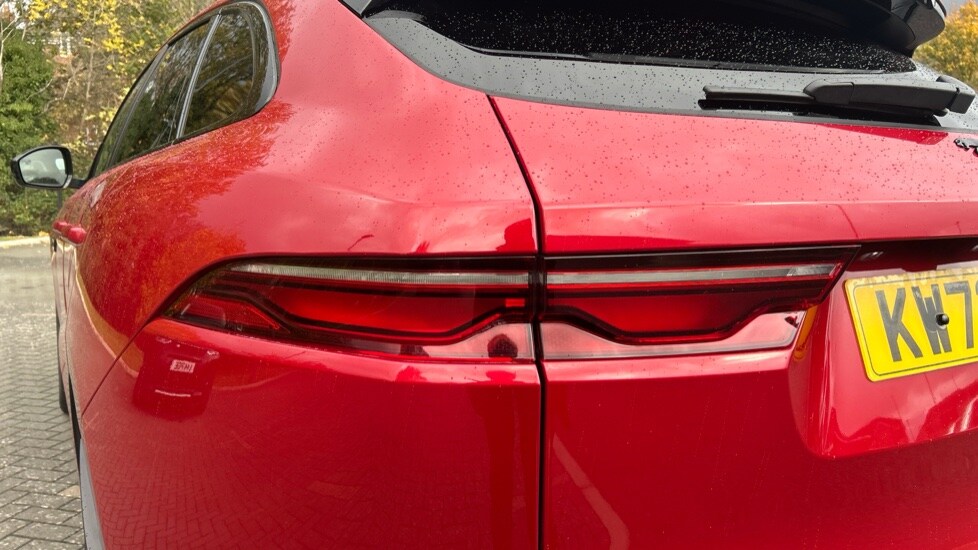 Used Jaguar F-Pace 2023 for sale - 76361833: Photo 19