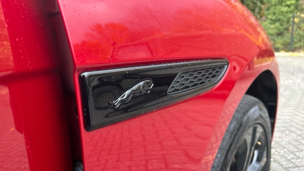 Used Jaguar F-Pace 2023 for sale - 76361833: Photo 20