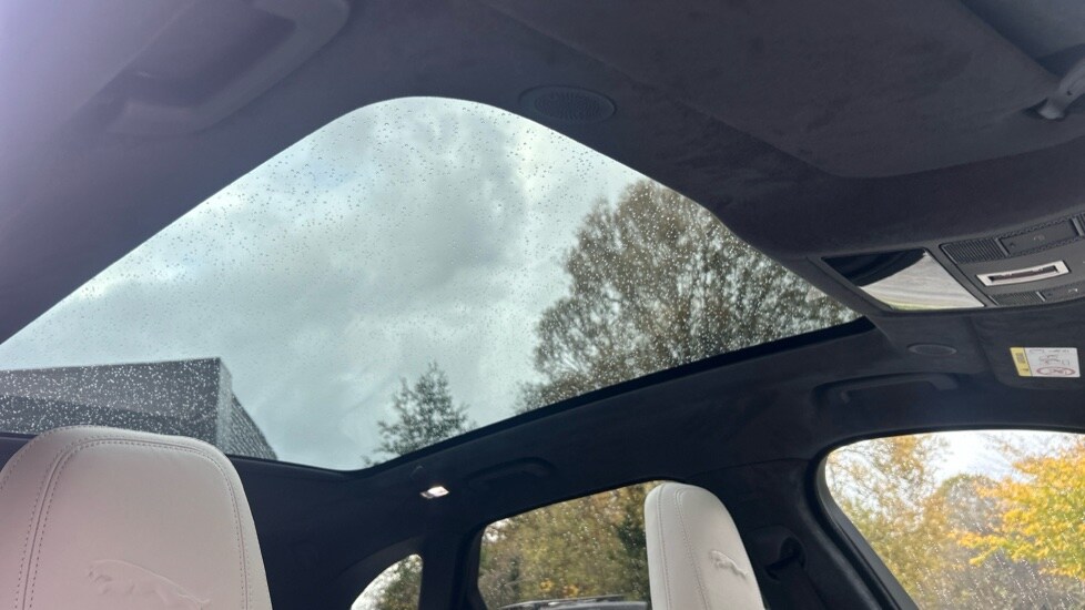 Used Jaguar F-Pace 2023 for sale - 76361833: Photo 21