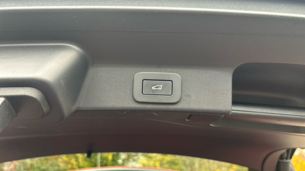 Used Jaguar F-Pace 2023 for sale - 76361833: Photo 25