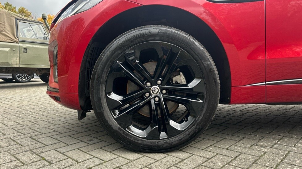 Used Jaguar F-Pace 2023 for sale - 76361833: Photo 26