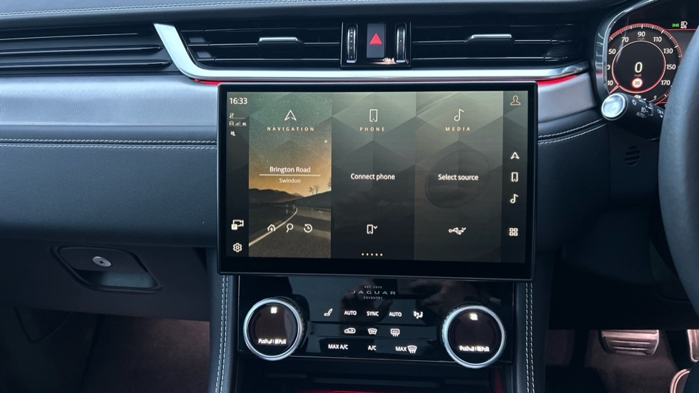 Used Jaguar F-Pace 2023 for sale - 76297287: Photo 14