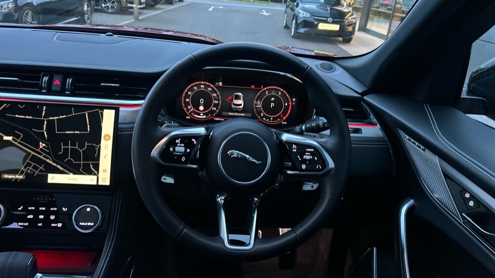 Used Jaguar F-Pace 2023 for sale - 76297287: Photo 15