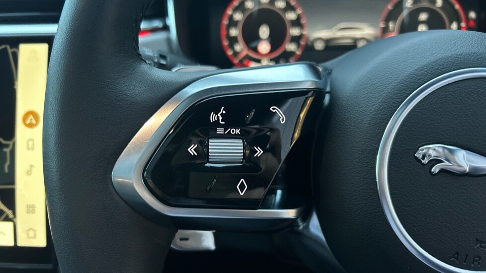 Used Jaguar F-Pace 2023 for sale - 76297287: Photo 25