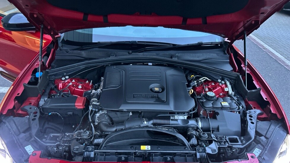 Used Jaguar F-Pace 2023 for sale - 76297287: Photo 34