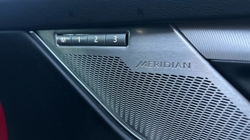 Used Jaguar F-Pace 2023 for sale - 76297287: Photo 41