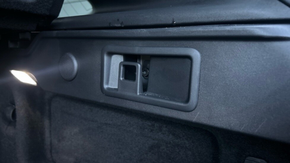 Used Jaguar F-Pace 2023 for sale - 76297287: Photo 44