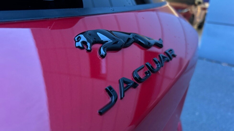 Used Jaguar F-Pace 2023 for sale - 76297287: Photo 47