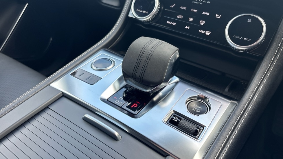 Used Jaguar F-Pace 2023 for sale - 76960159: Photo 13