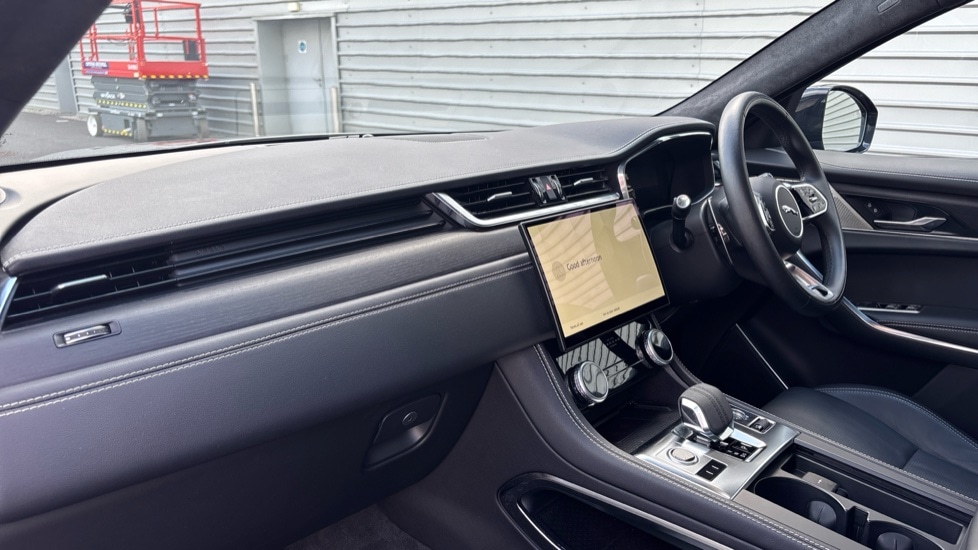 Used Jaguar F-Pace 2023 for sale - 76960159: Photo 33