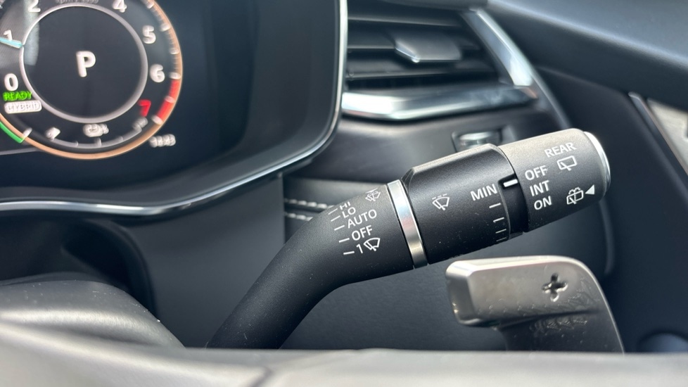 Used Jaguar F-Pace 2023 for sale - 76960159: Photo 37