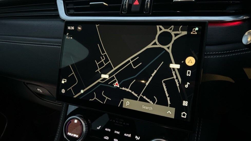 Used Jaguar F-Pace 2024 for sale - 76361992: Photo 11