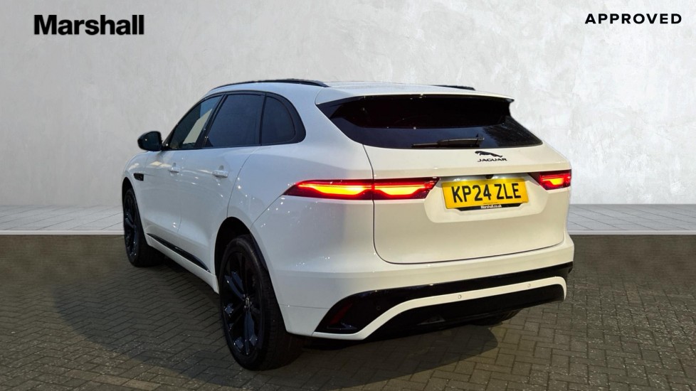 Used Jaguar F-Pace 2024 for sale - 76361992: Photo 2