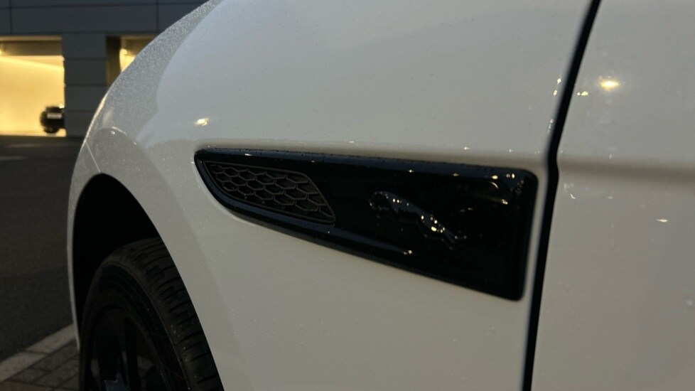 Used Jaguar F-Pace 2024 for sale - 76361992: Photo 20